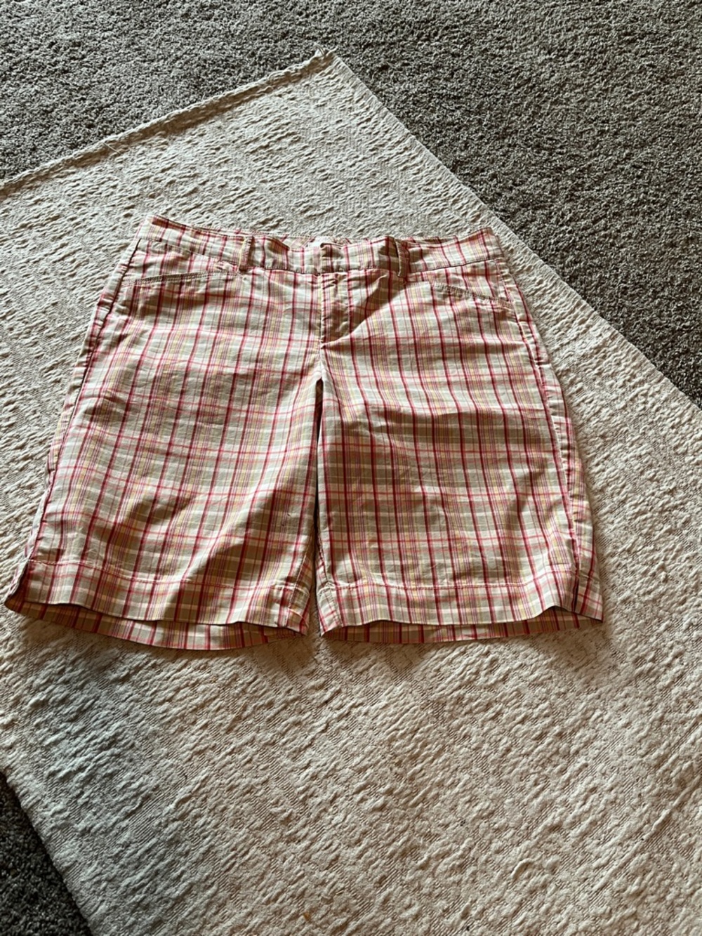 Dockers Golf Women's Pink Plaid Bermuda Shorts